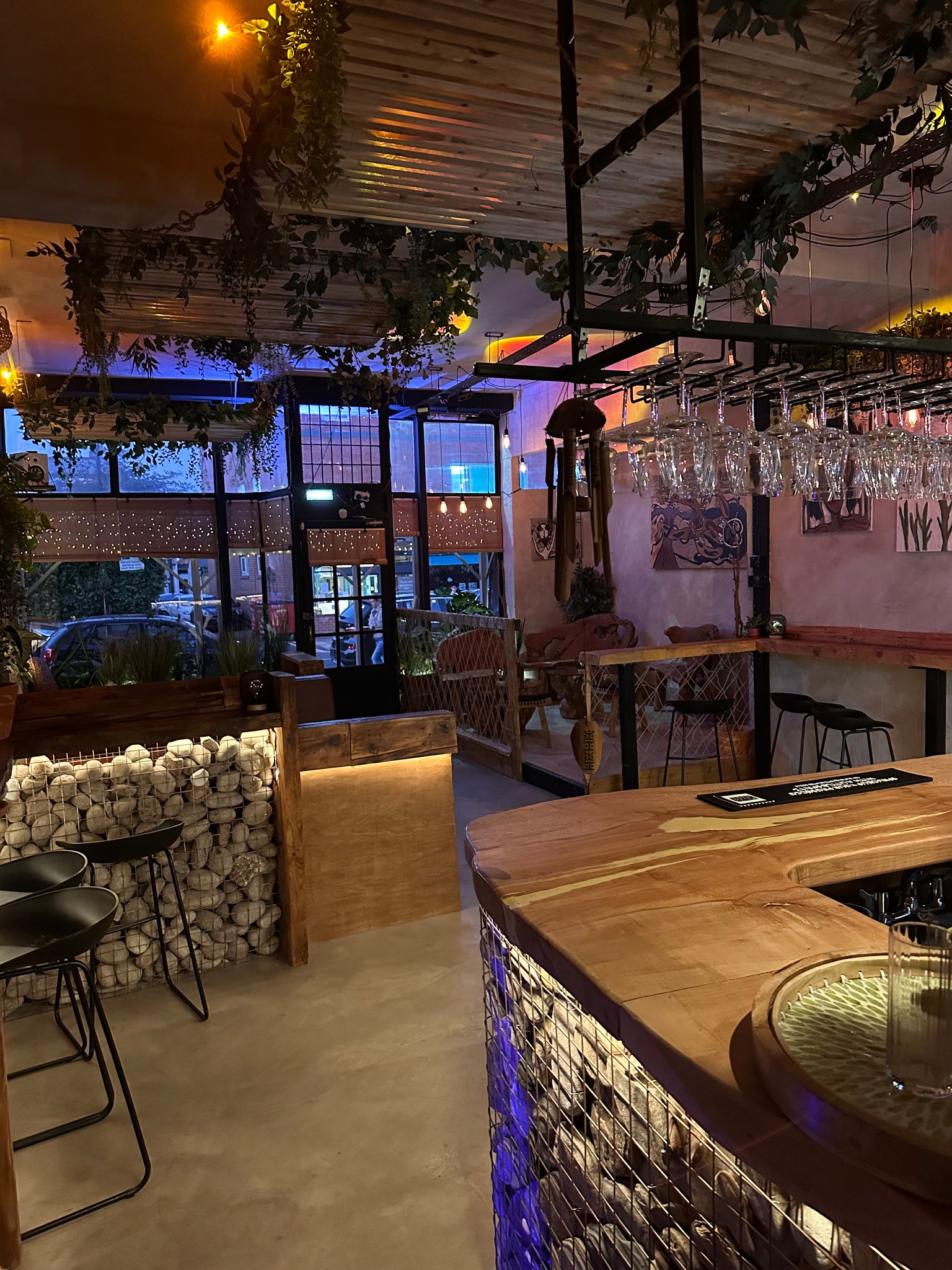 Oxygenic art bar Whitley bay